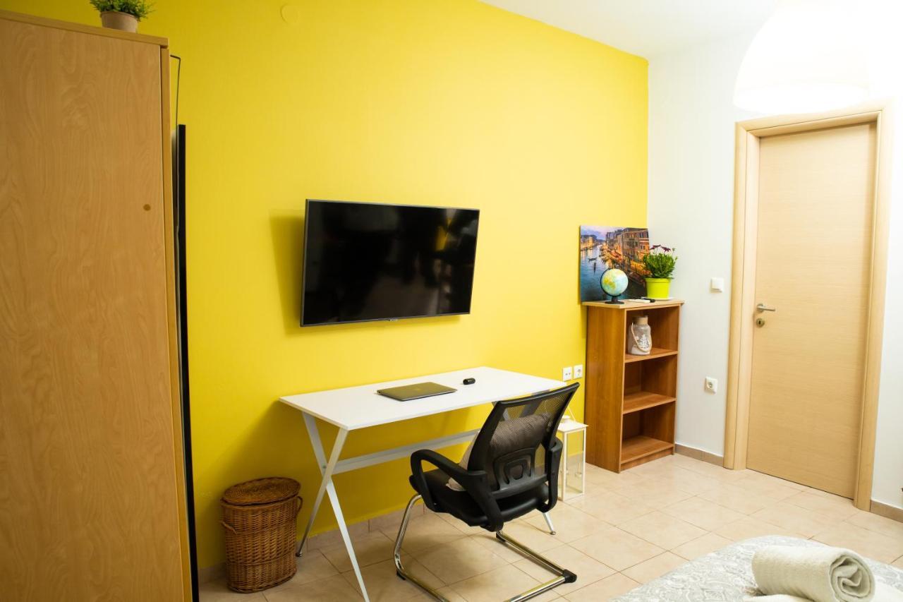 Warm Studio Apartment In Heraklion Eksteriør billede