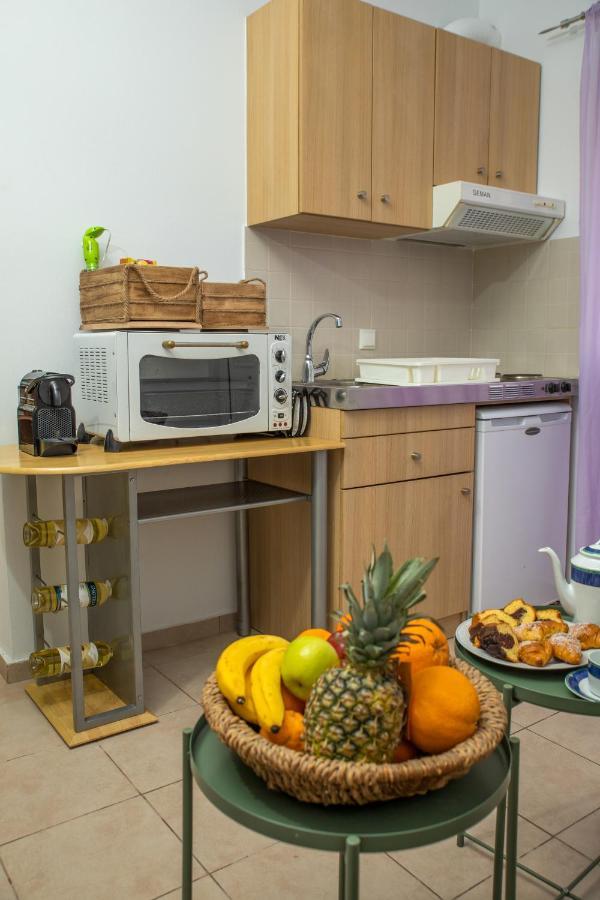 Warm Studio Apartment In Heraklion Eksteriør billede